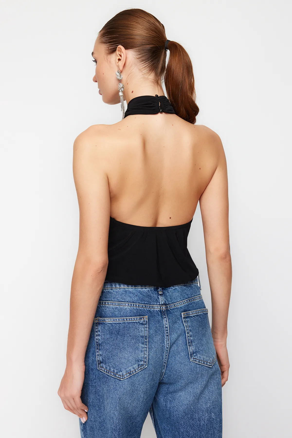 Trendyol Collection  Schwarzer Neckholder-Strickbody TPRSS24BD00004