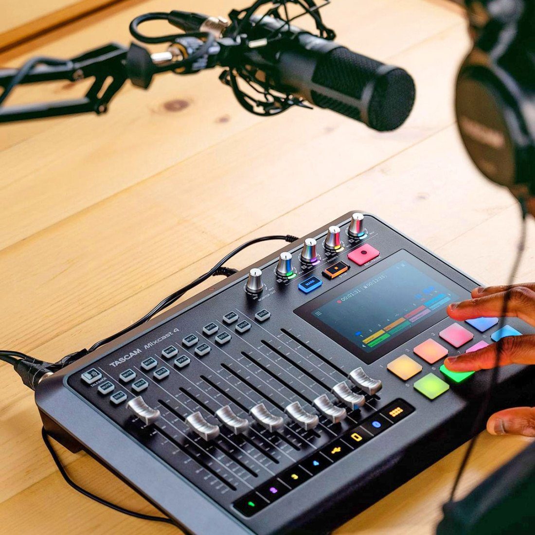 Tascam Mischpult Tascam Mixcast 4 Podcast-Station mit Speicherkarte
