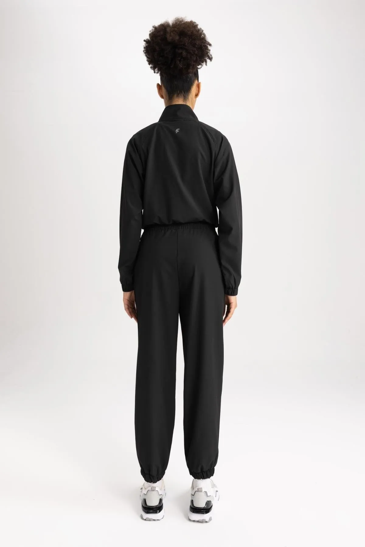 DeFacto  Passform: Gewebte lange Hose mit Standard-Passform