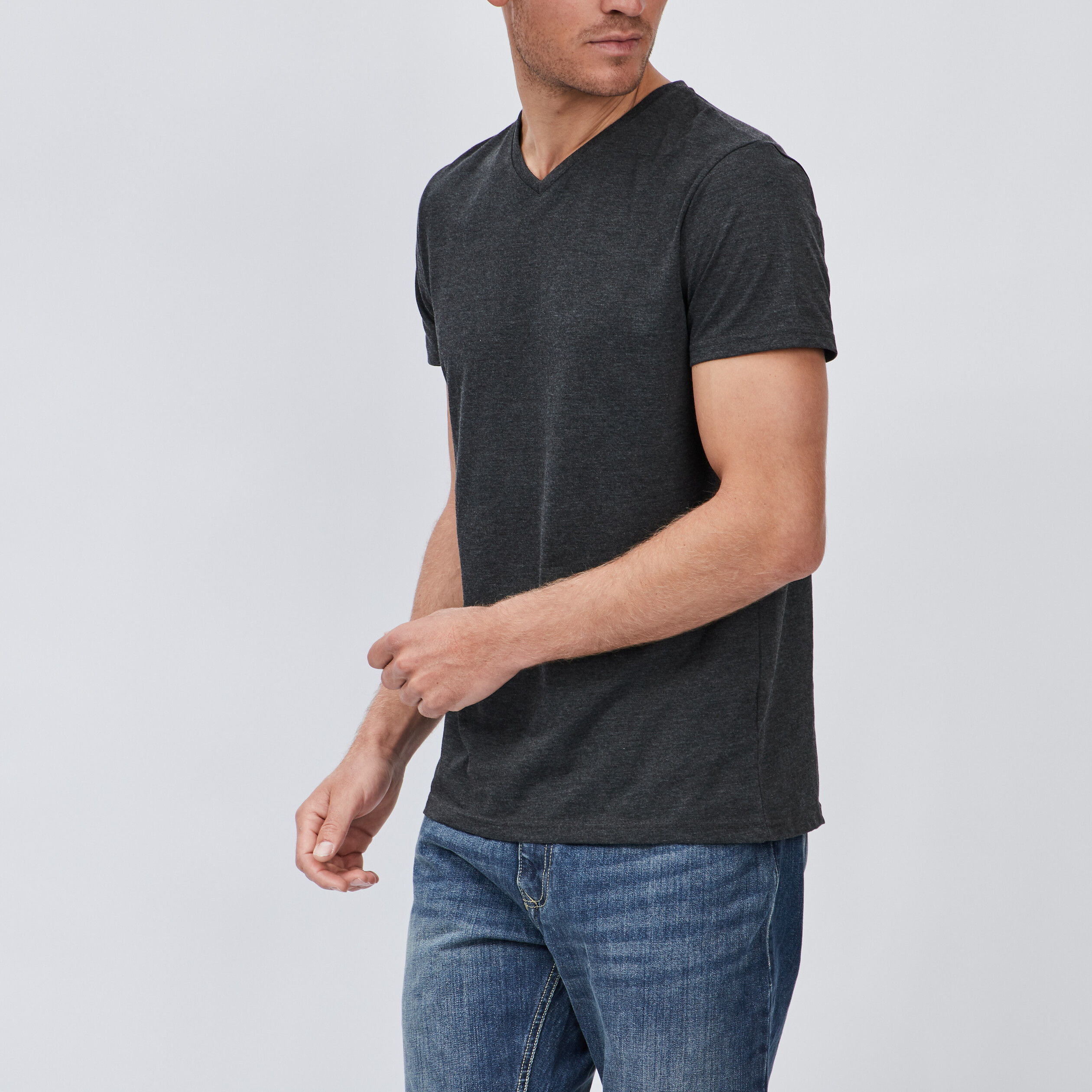 T-shirt droit col V gris foncé homme | La Halle