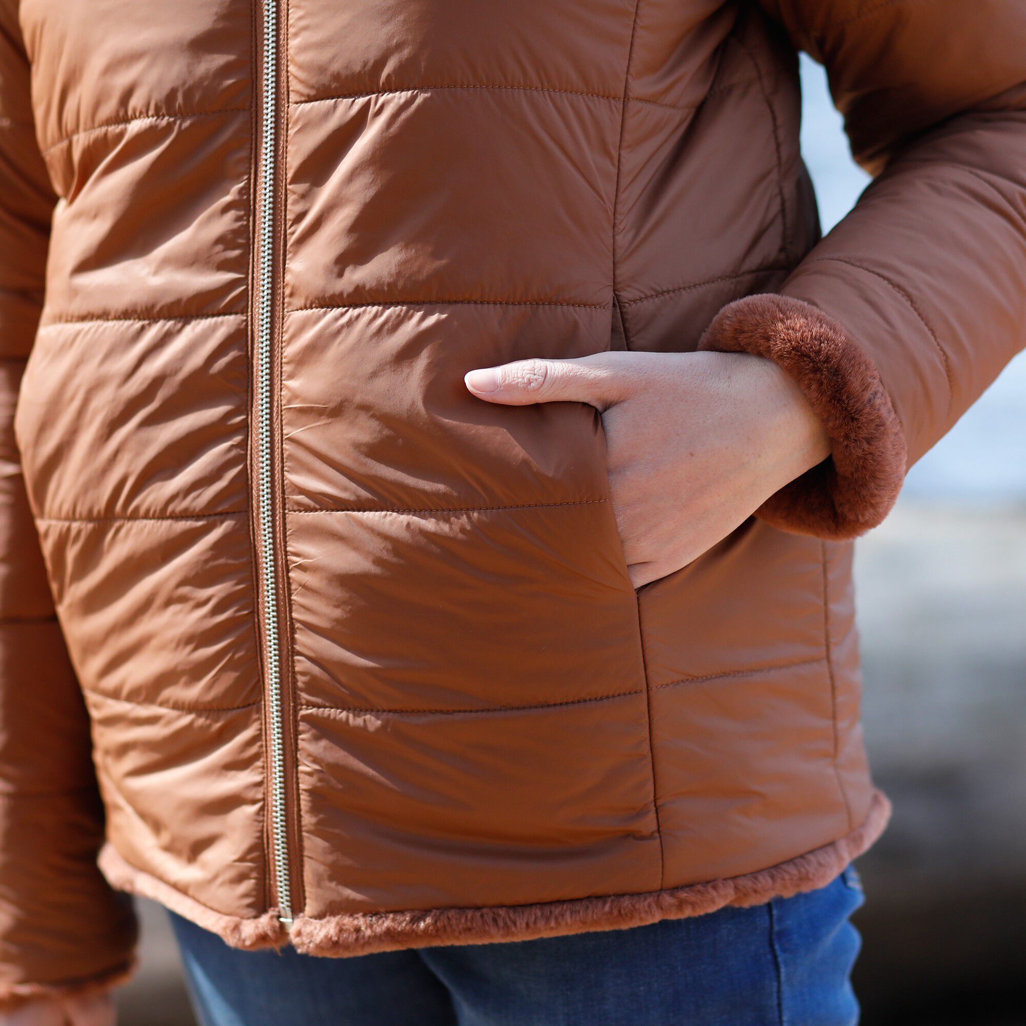 Veste fausse fourrure réversible en doudoune