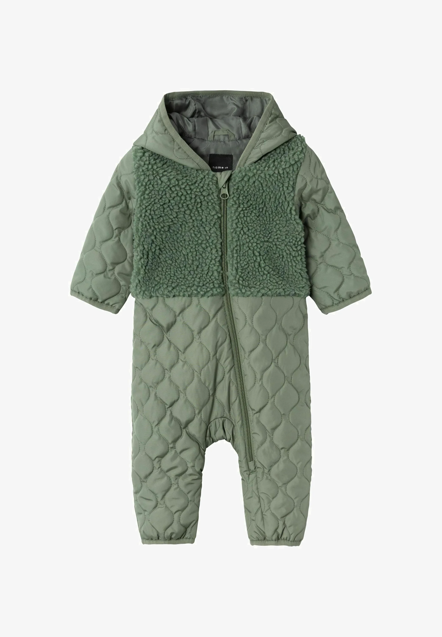 Nómbralo traje de nieve