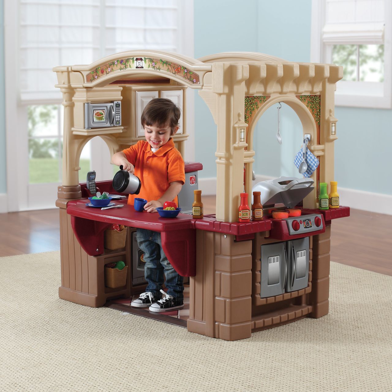 Step2 Grand Walk-In Kitchen & Grill