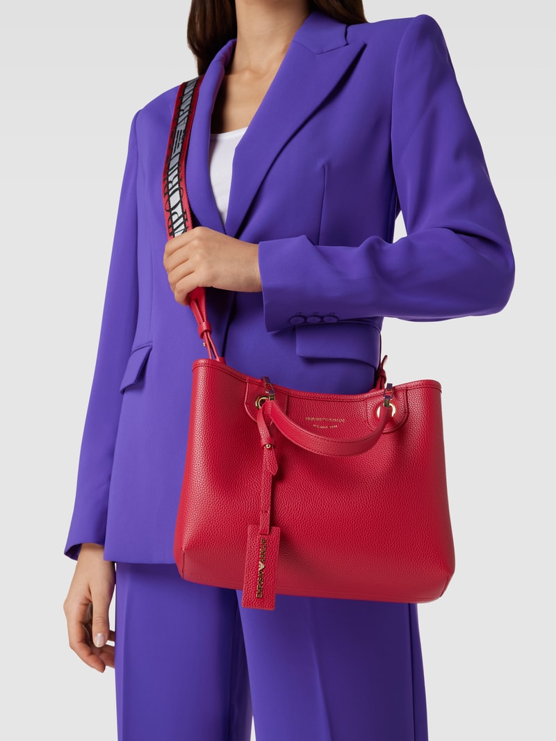 Handtasche mit Label-Detail Modell 'ASTILBE' in offwhite