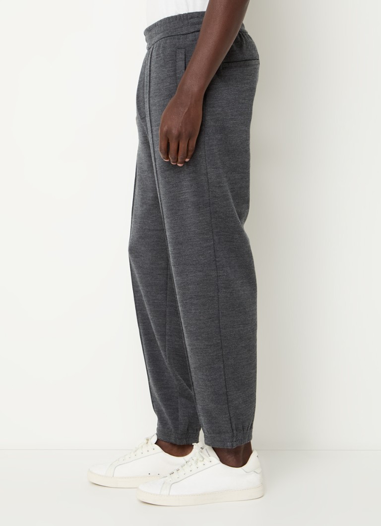 Pantaloni de trening Emporio Armani din amestec de lână, cu croială slim și buzunare laterale.
