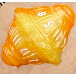 PolyHero Cleric 8 Dice Set Sunstorm (8)