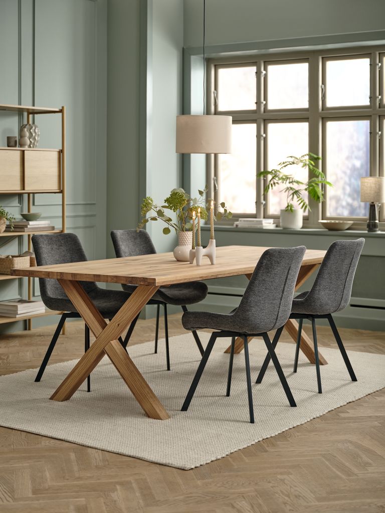 GRIBSKOV HYGUM GRIBSKOV L230 eikebord 4 HYGUM grå stol