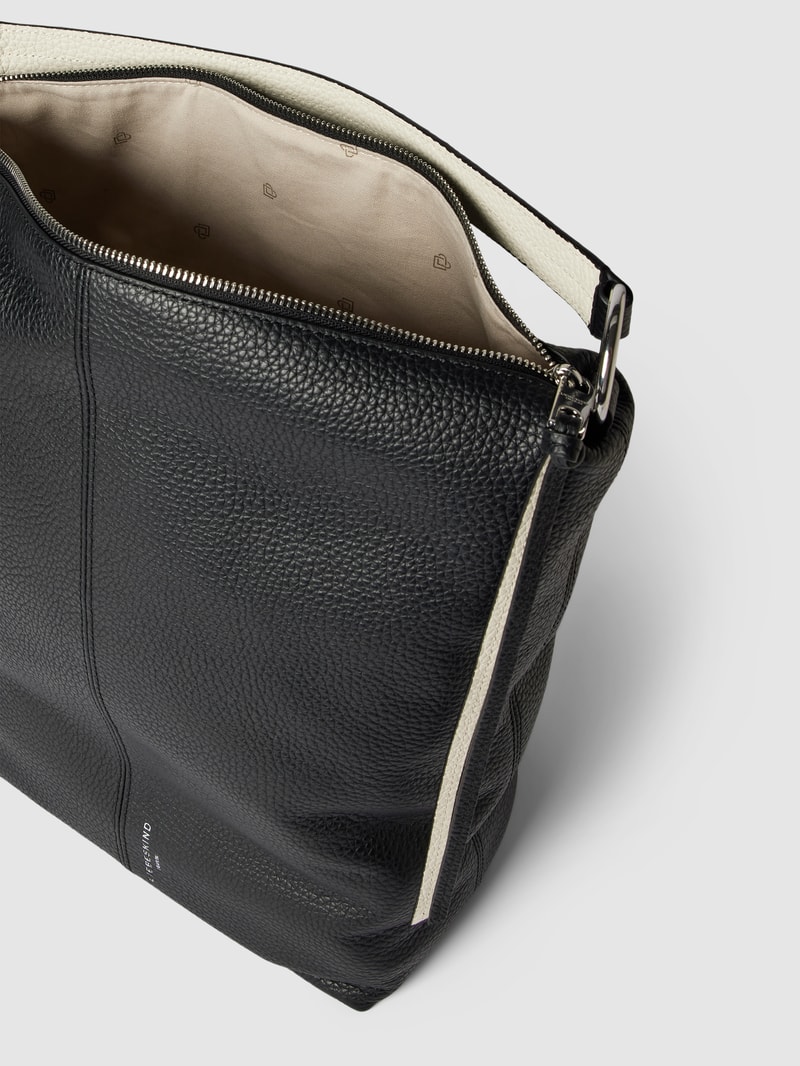 Rucksack aus Leder Modell 'AISSA' in schwarz