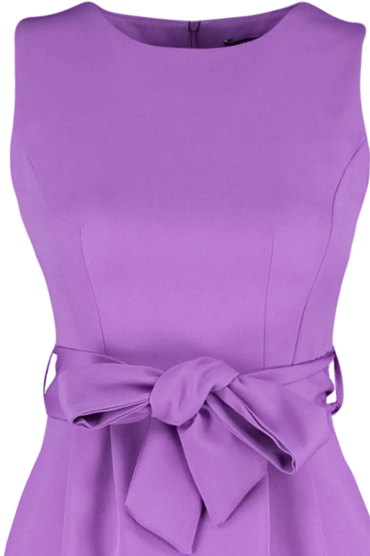 Trendyol Collection  Lilafarbenes, gewebtes Minikleid mit Rundhalsausschnitt und Gürtel TWOSS19AA0063