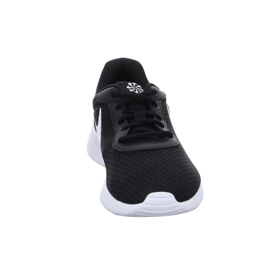 Nike Tanjun Sneaker