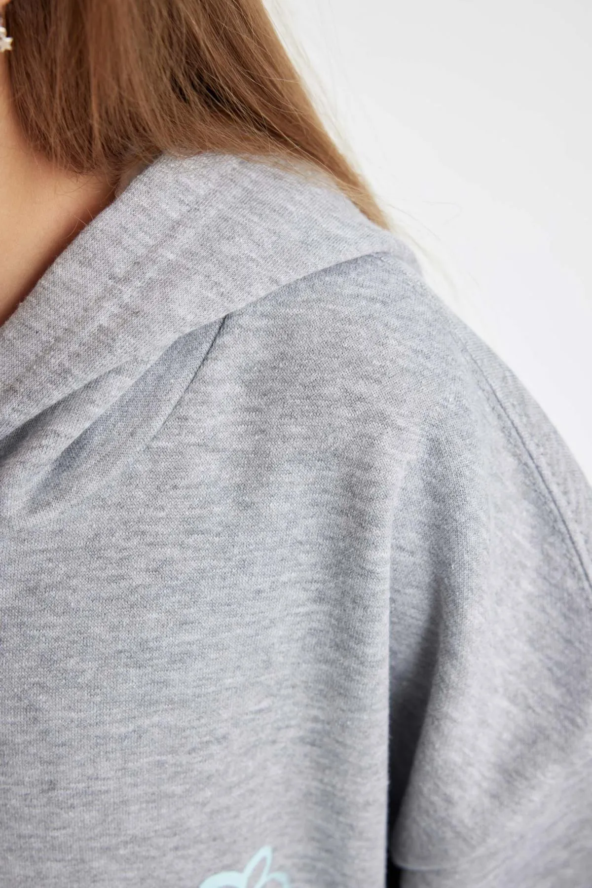 DeFacto  Dickes Kapuzen-Sweatshirt für Mädchen in Oversize-Passform mit weicher, flauschiger Innenseite