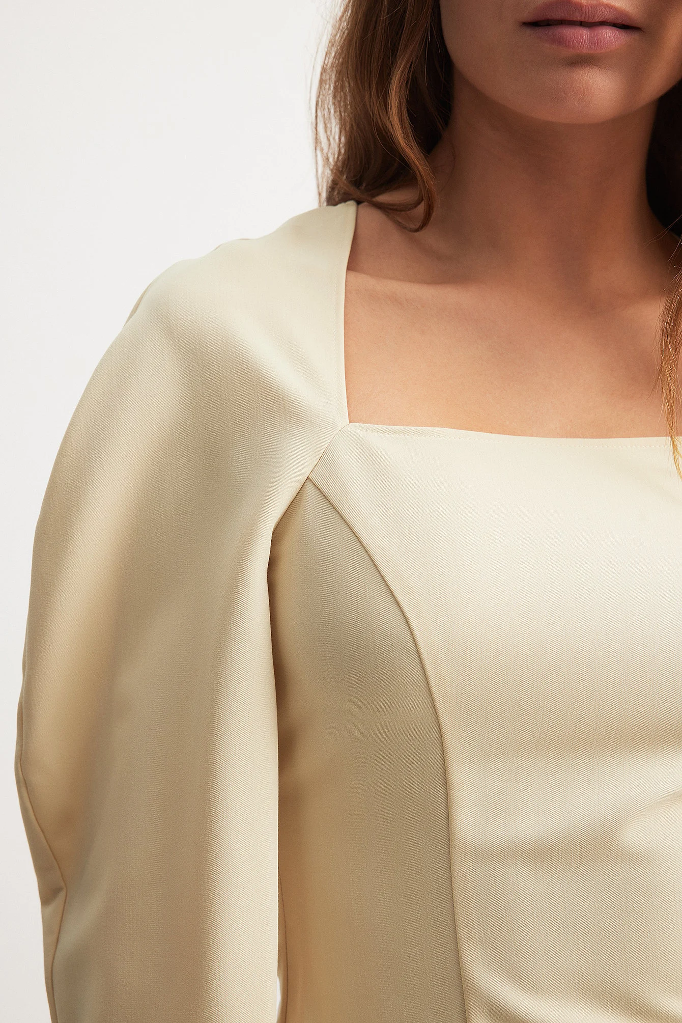 Bluse mit voluminösen Ärmeln
