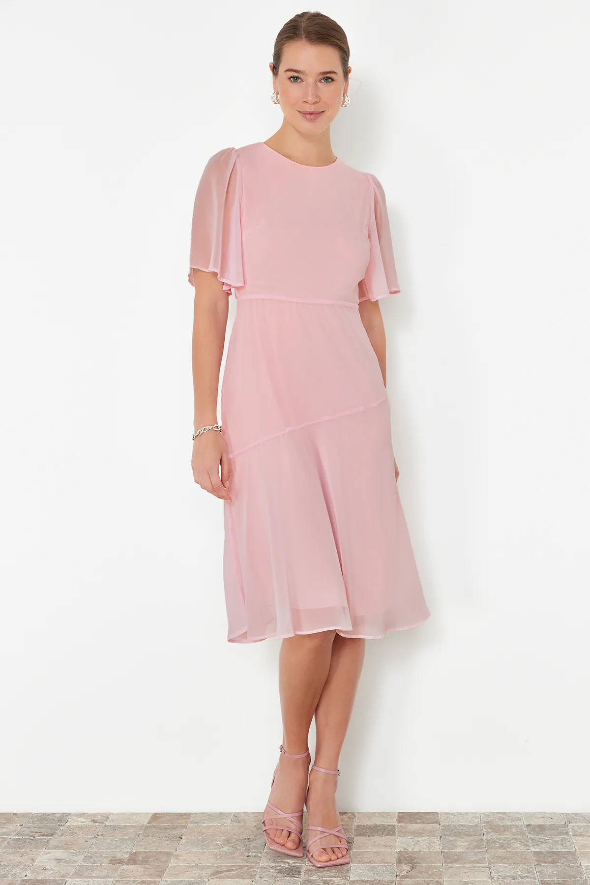Trendyol Collection  Einfaches Chiffonkleid