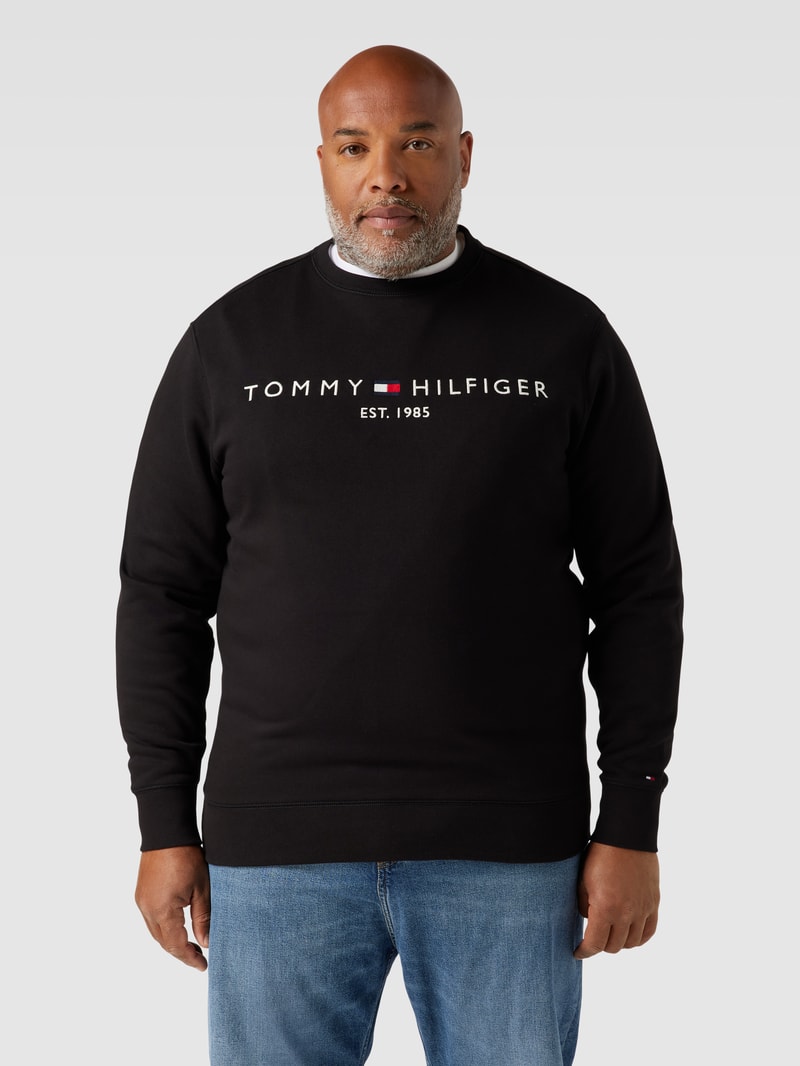 PLUS SIZE Sweatshirt mit Label-Stitching in schwarz