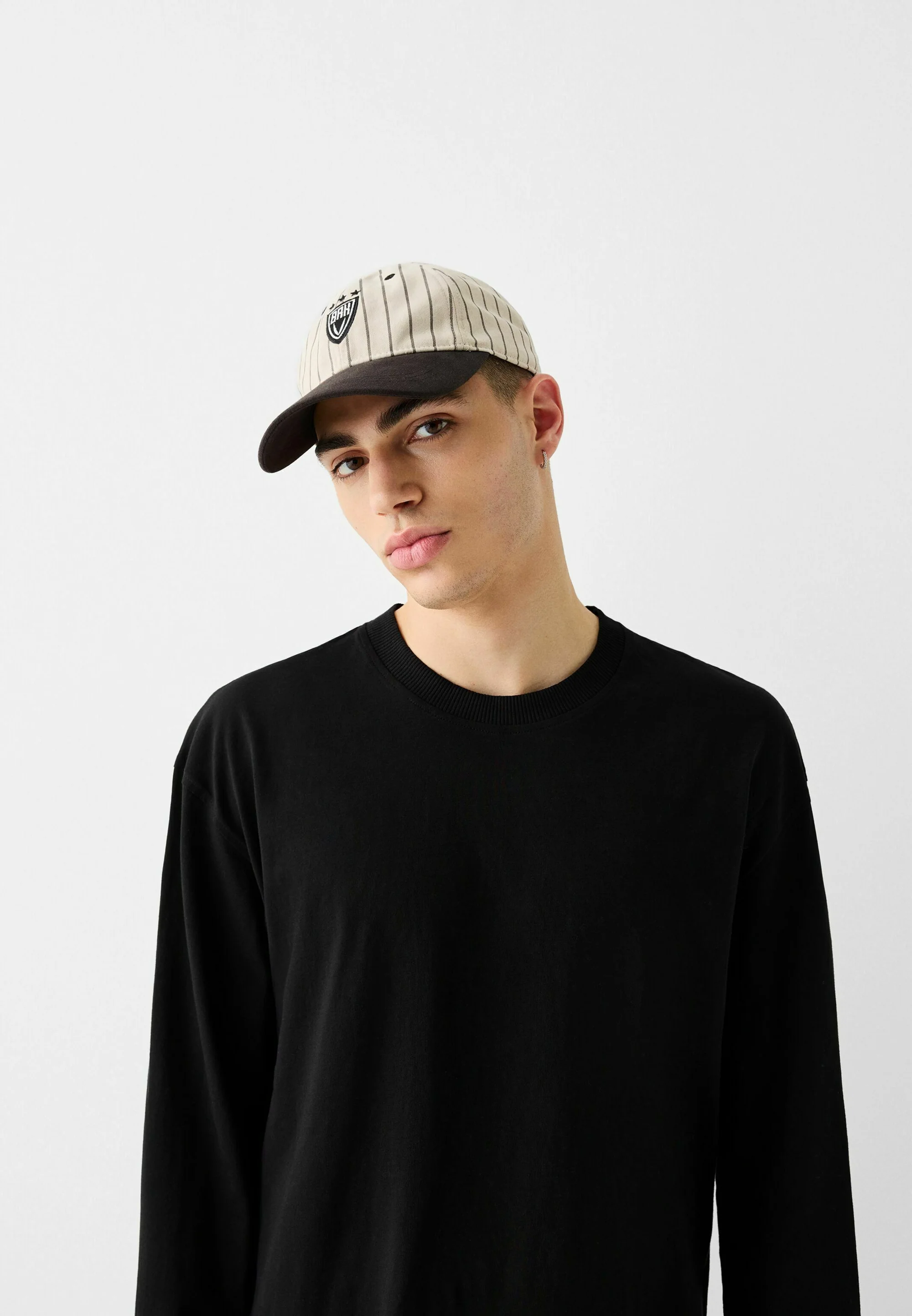 Bershka CONTRAST - Gorra