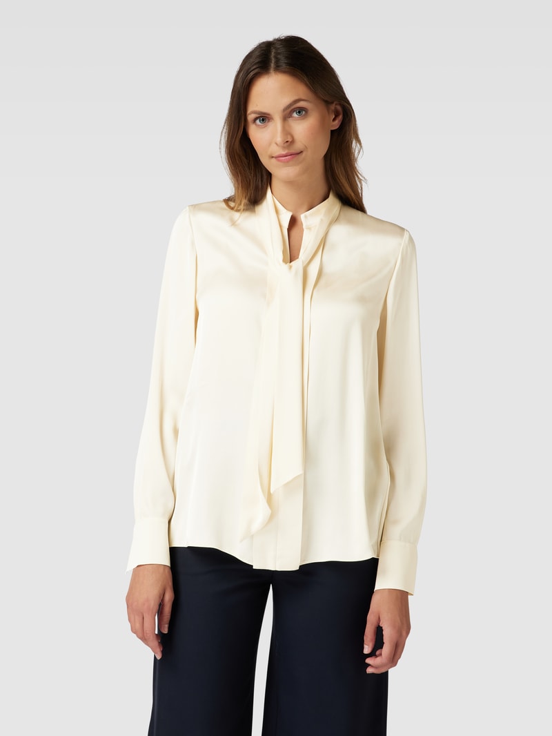 Bluse aus reiner Viskose mit Halstuch in offwhite