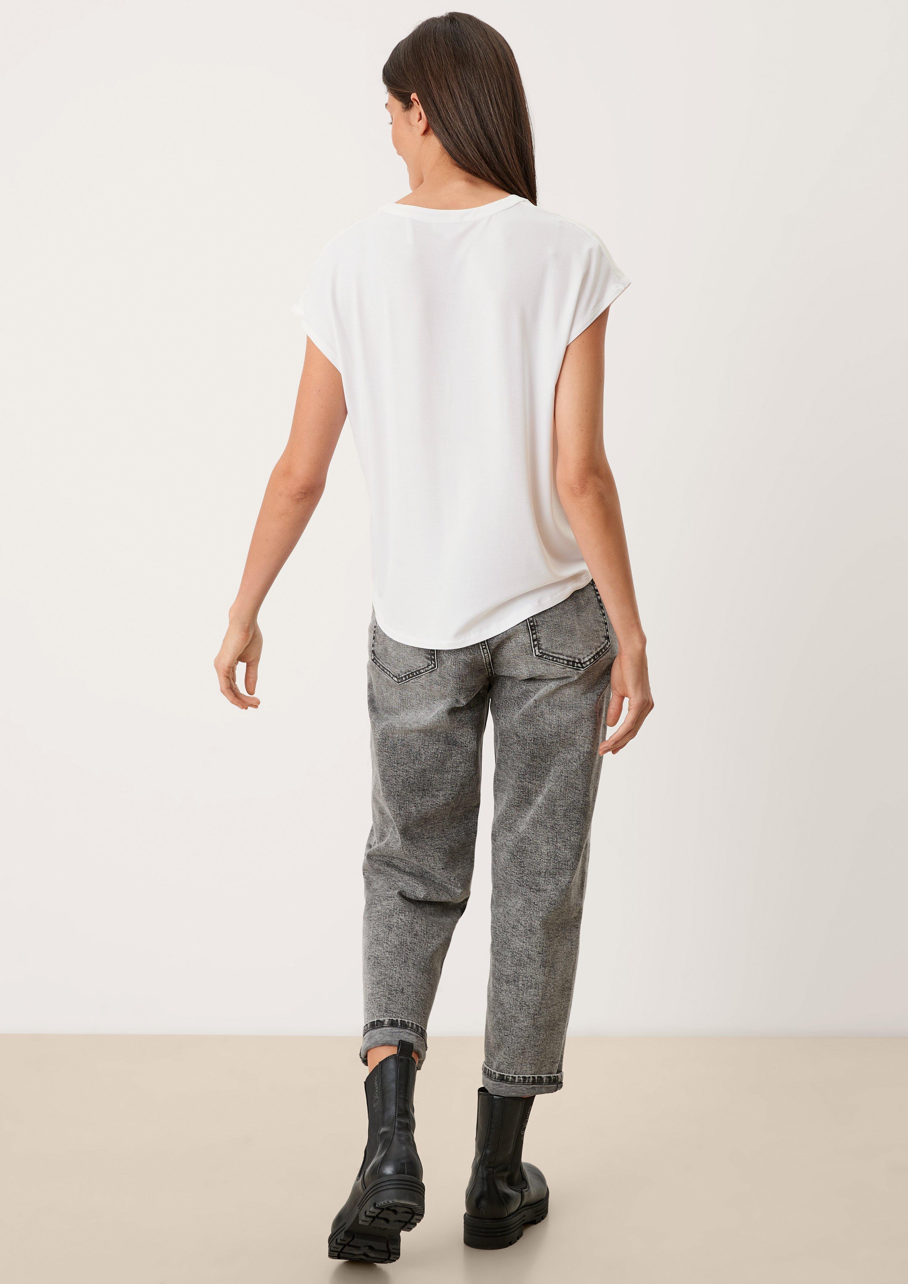 Viskoseshirt mit V-Neck  2112033-0100