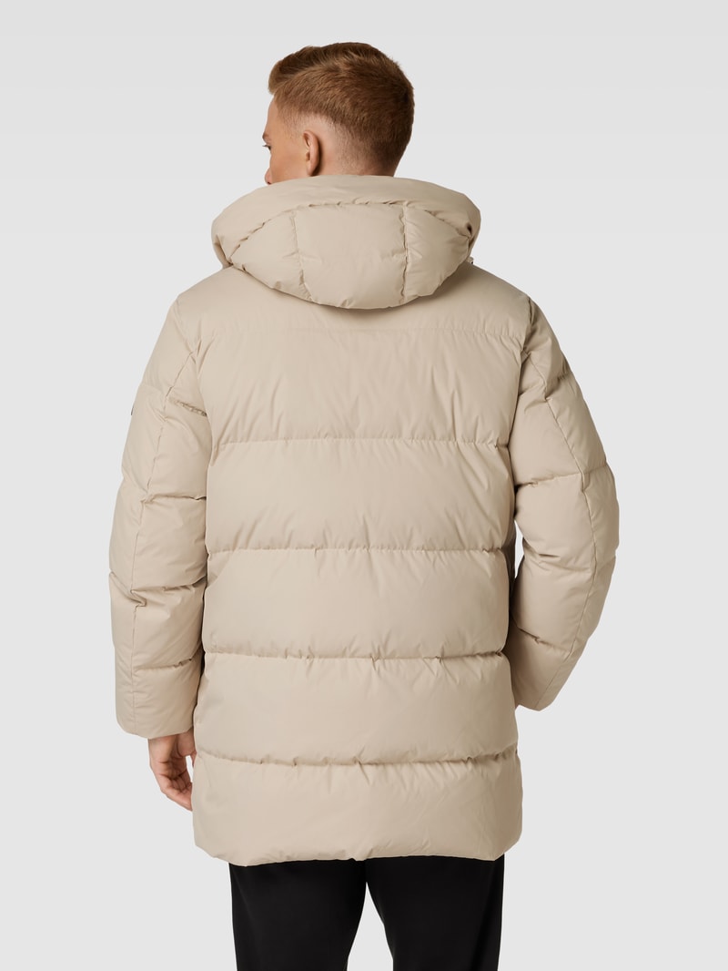 Daunenjacke mit Kapuze in sand