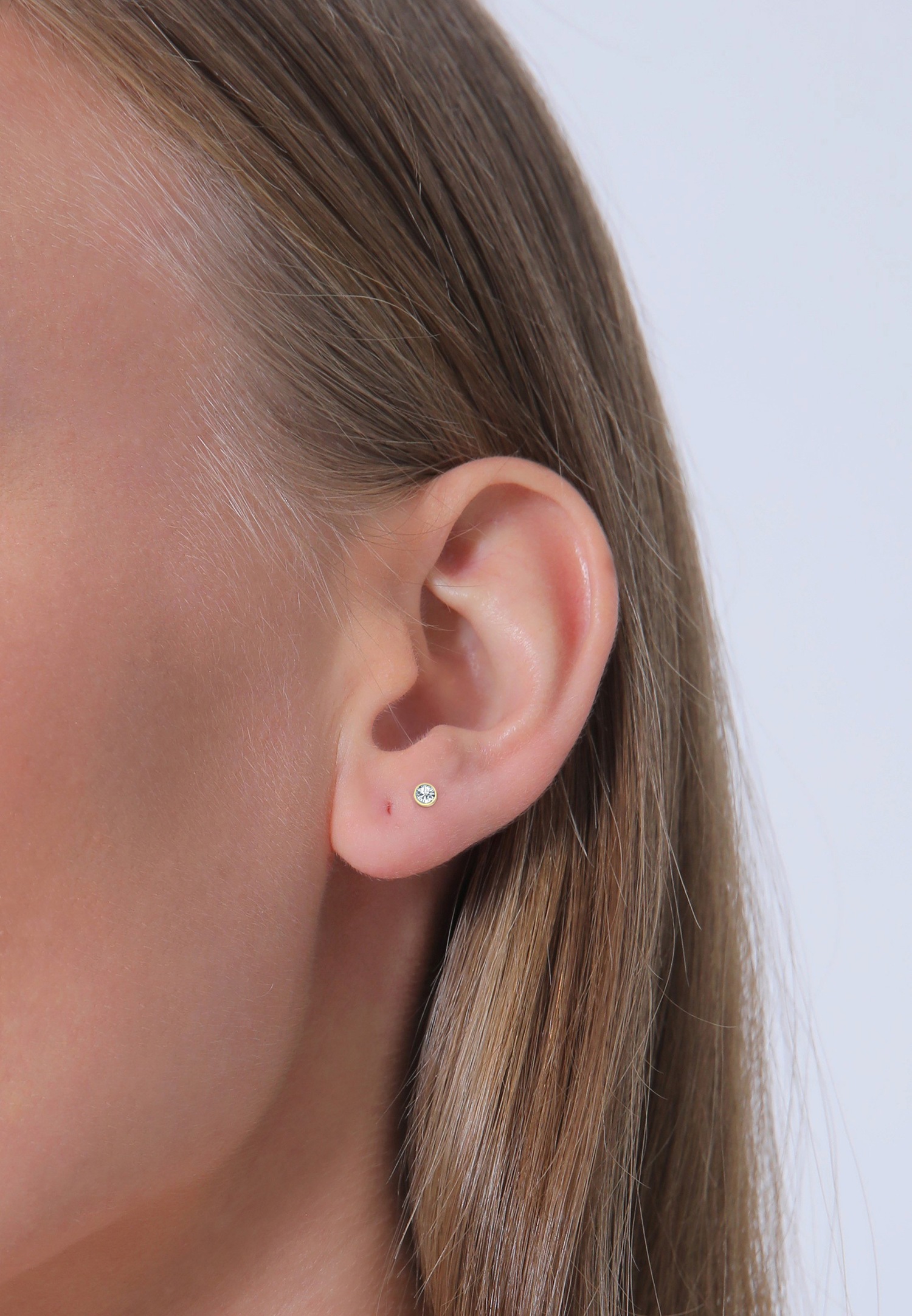 Elli női egyszerű kerek, egyrészes, kristállyal díszített bedugós fülbevaló 925-ös ezüstből