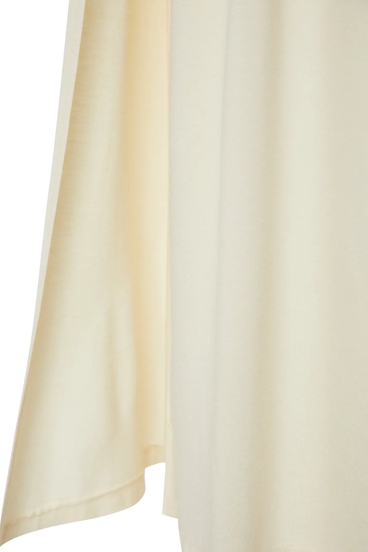 Trendyol Collection  Braut-Strandkleid mit Maxi-Strickperlen-Accessoire in Ecru TBESS21EL2796