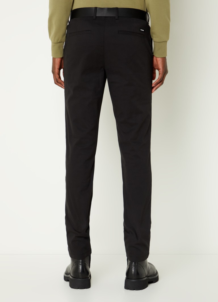 Calvin Klein slim-fit chino made of organic cotton with belt