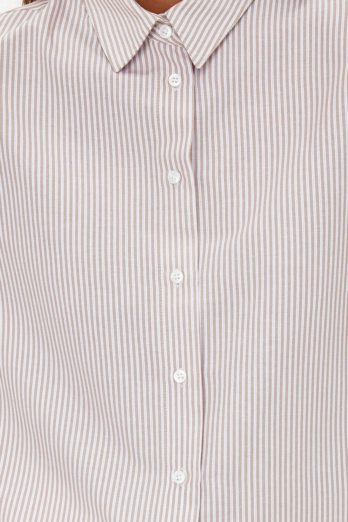 Trendyol Collection  Beiges gestreiftes Oversize-Gewebehemd - TWOSS23GO00144