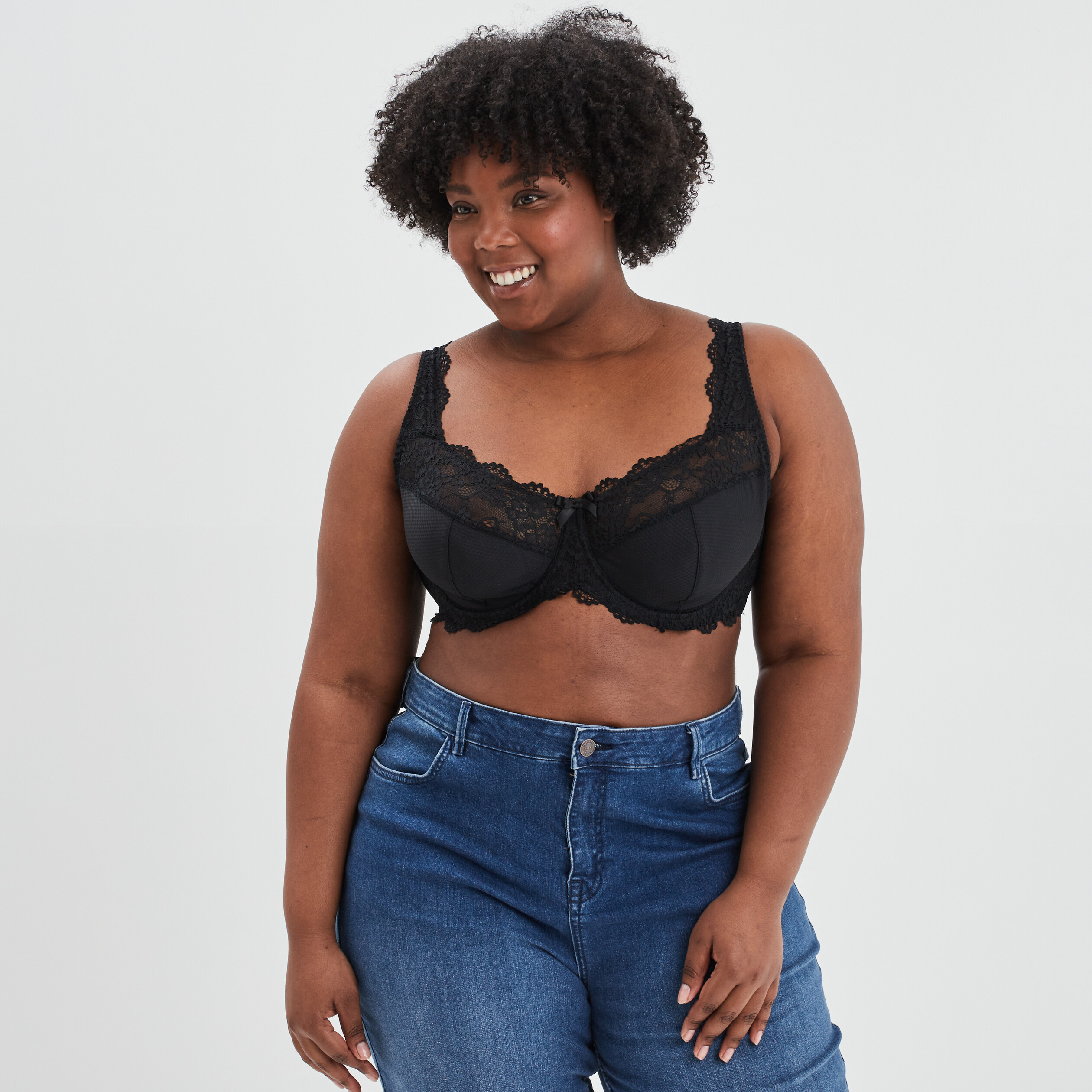 Soutien-gorge corbeille dentelle noir femme grande taille | La Halle