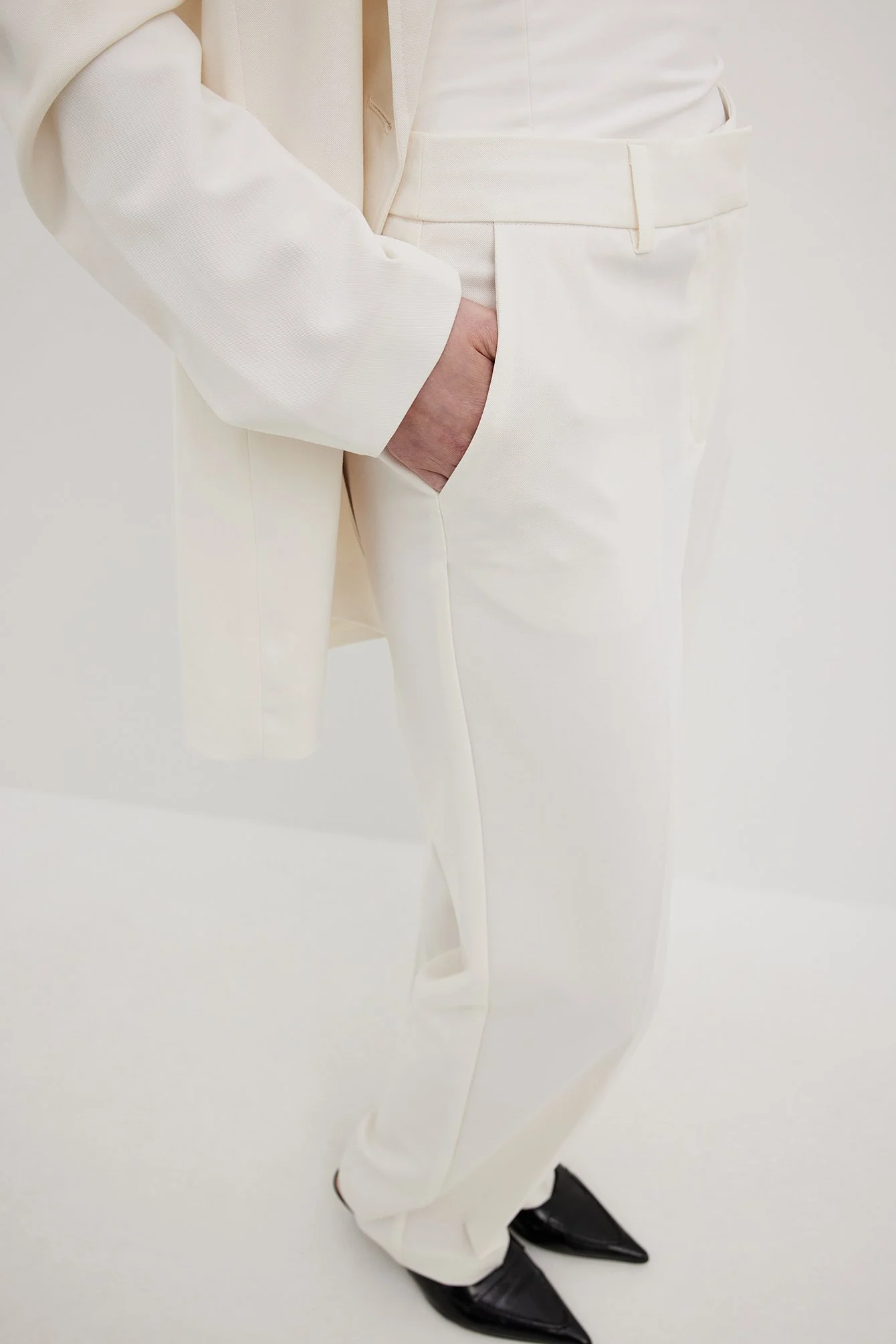 Anzughose mit mittlerer Taille und geradem Bein