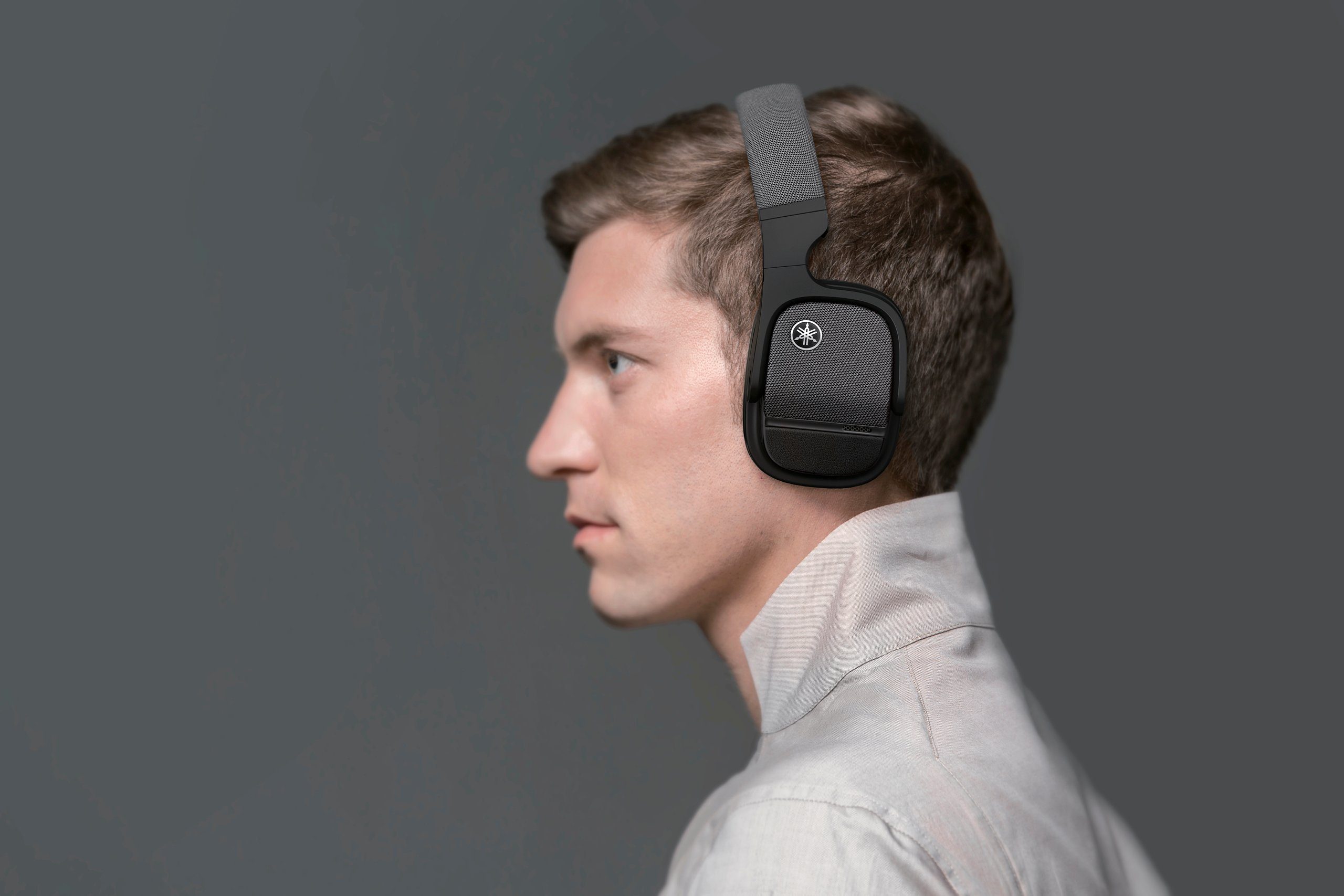 Yamaha YH-L700A Over-Ear-Kopfhörer (Active Noise Cancelling (ANC), kompatibel mit Siri)