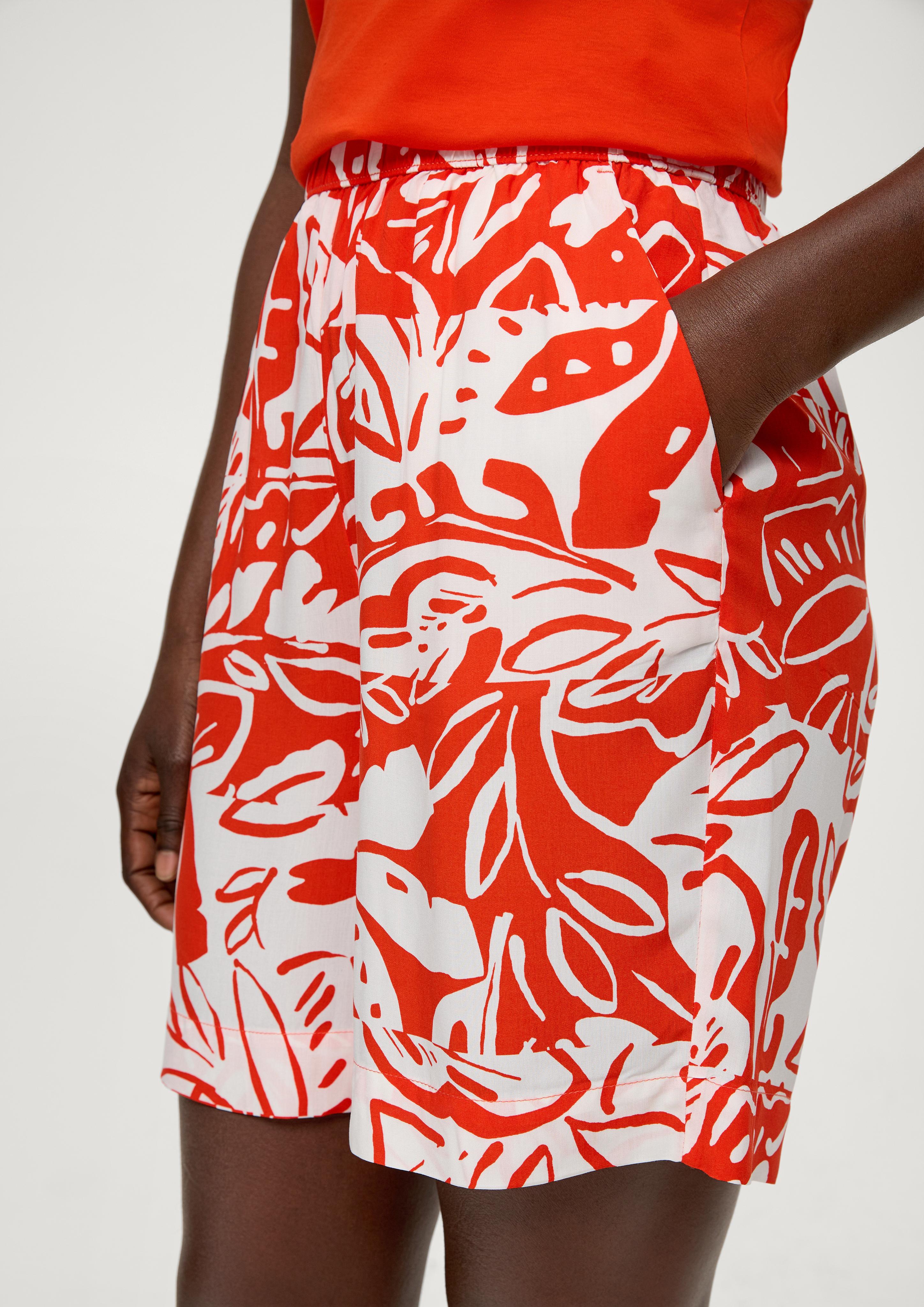 Regular: Gemusterte Shorts aus Viskose  2134644-25A0