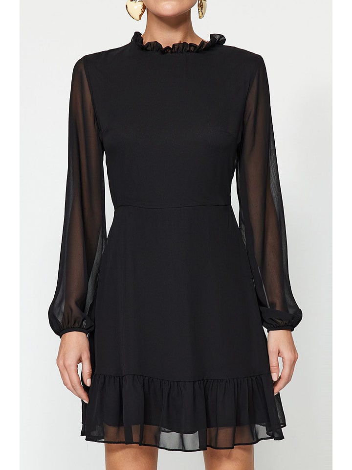 trendyol Kleid in Schwarz günstig kaufen