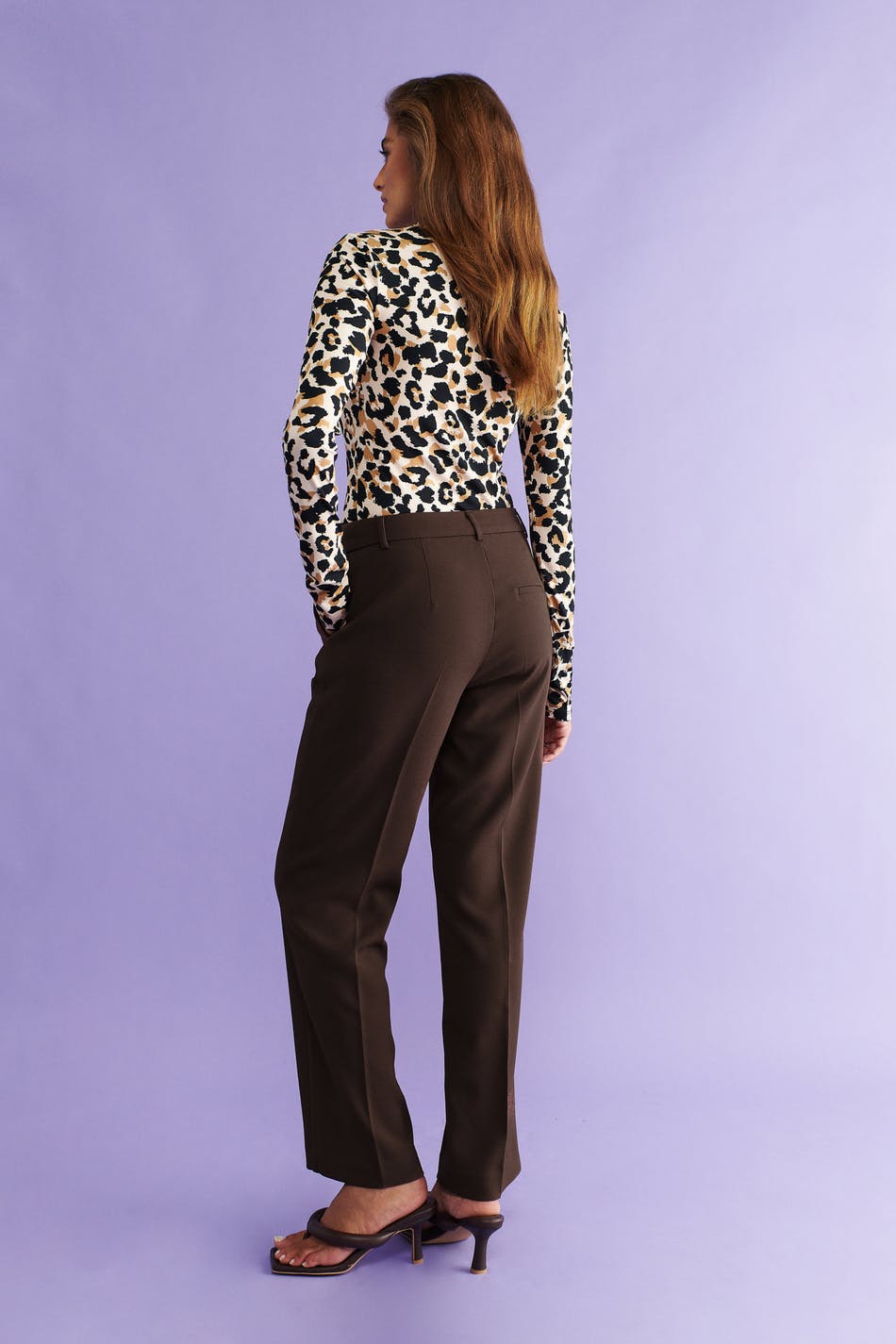 Straight regular trousers