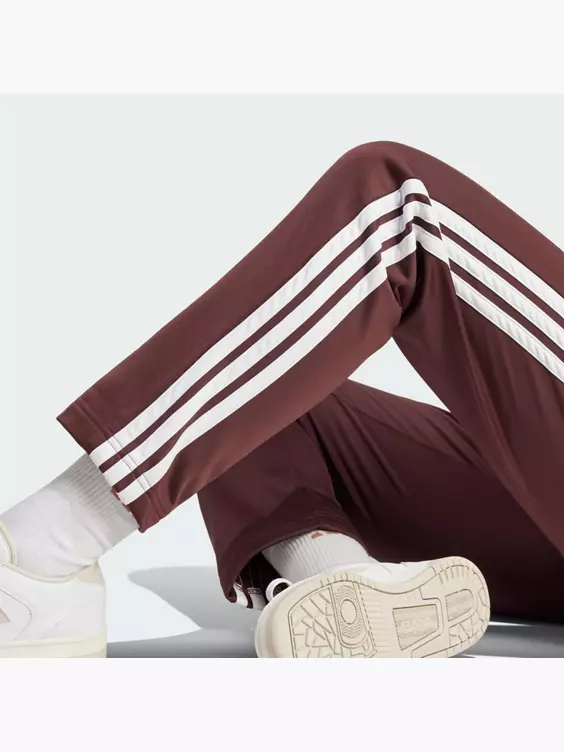 adidas Essentials 3-Streifen Trainingsanzug