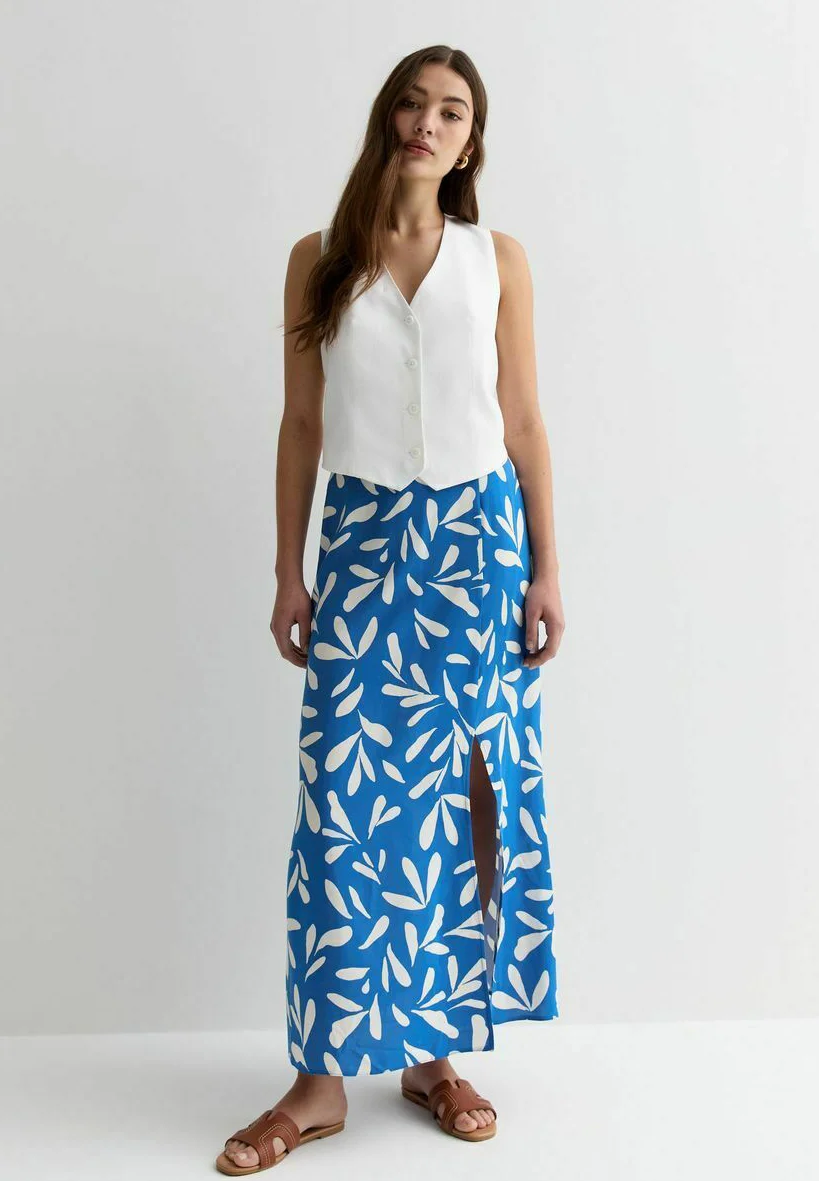 Falda larga MIDI con bajo dividido y estampado de hojas de New Look