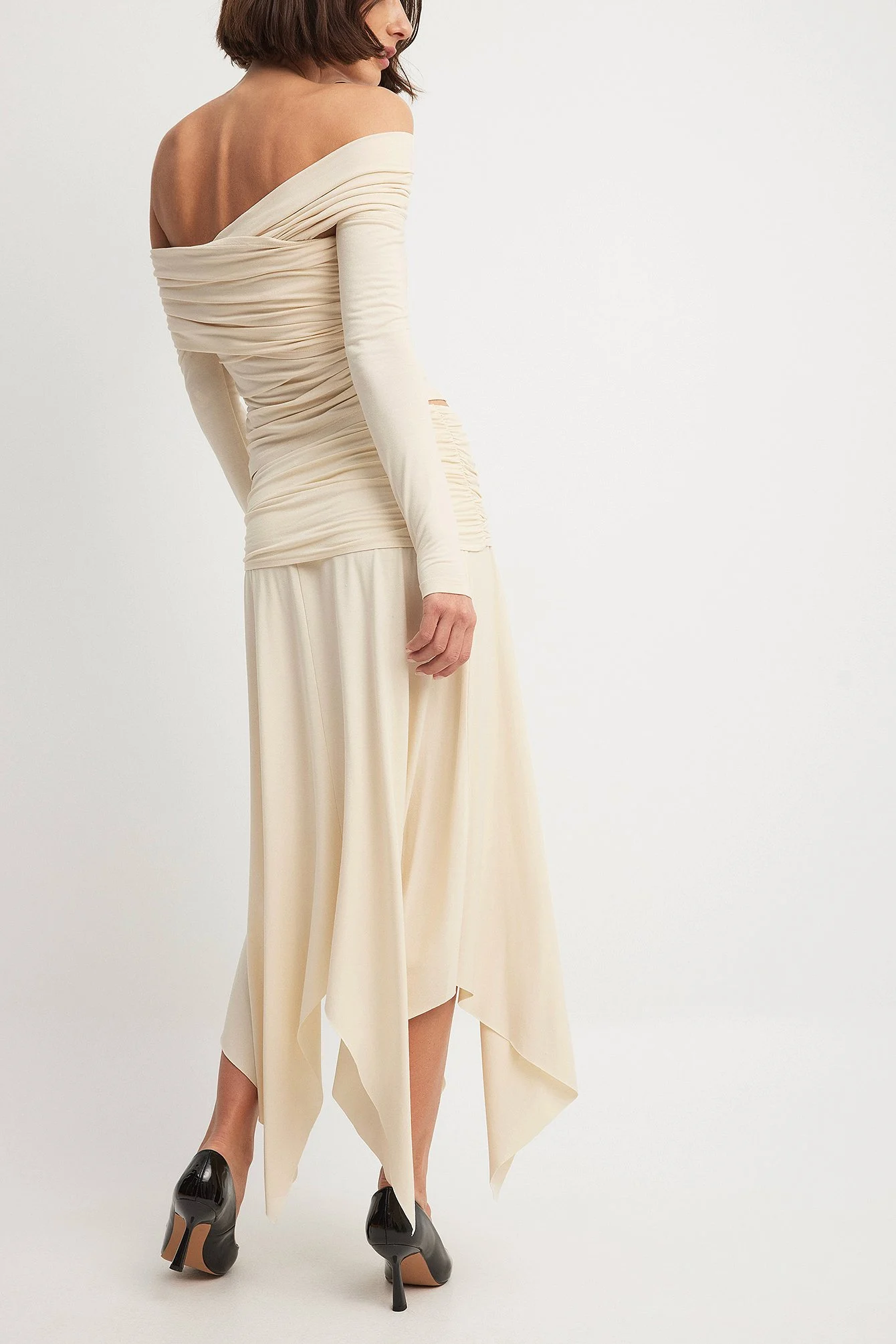 Soft Line Handkerchief Skirt