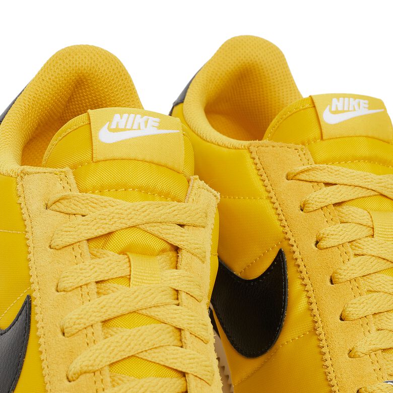 NIKE Wmns Cortez 