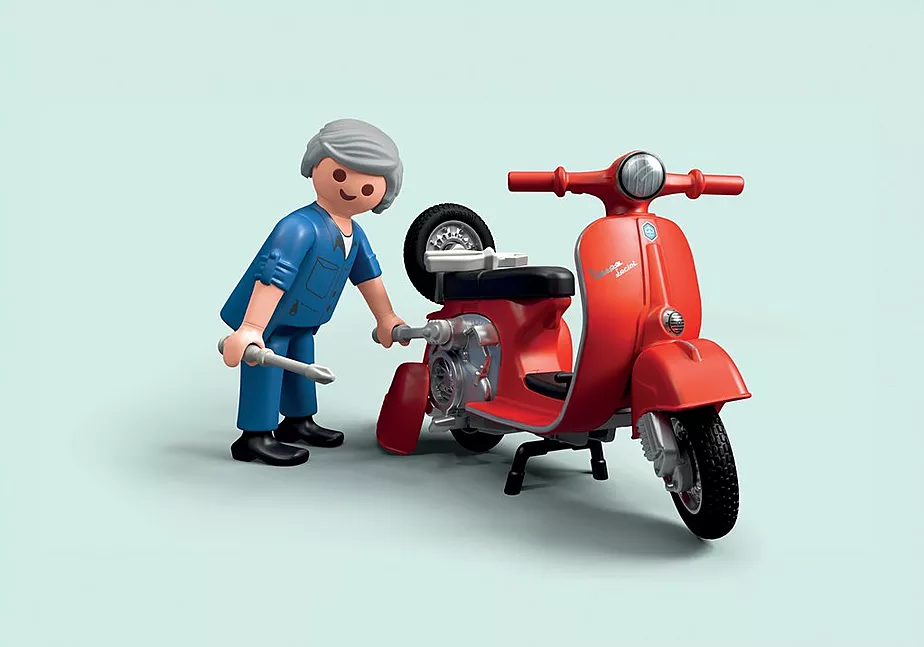 60s Vespa Garage