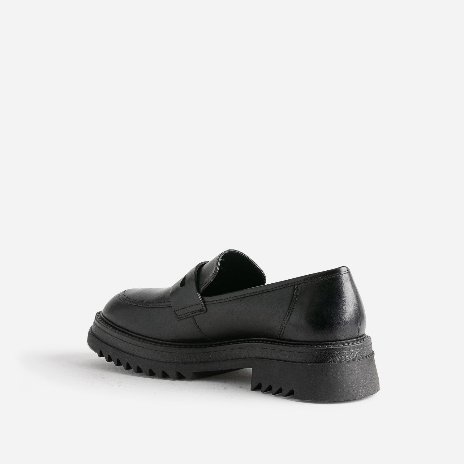Mocassin TEXTO noir en cuir à semelle crantée