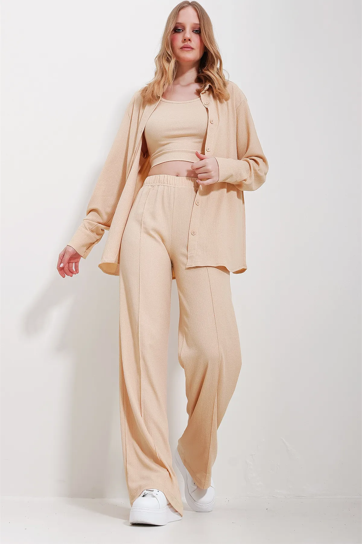 Trend Alaçatı Stili  Beiges Crop-Tanktop-Shirt und Hosen-Set für Damen ALC-X11606
