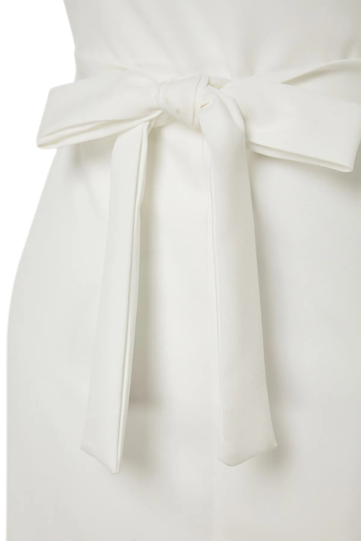 Trendyol Collection  Ecrufarbenes, gewebtes, gefüttertes Midikleid mit Gürtel TWOSS23EL02262