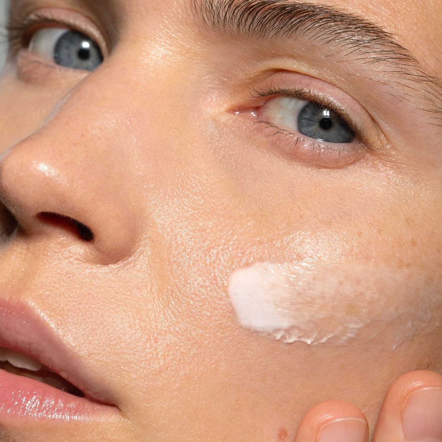 MÁDARA ALTERNATIVĂ LA RETINOL