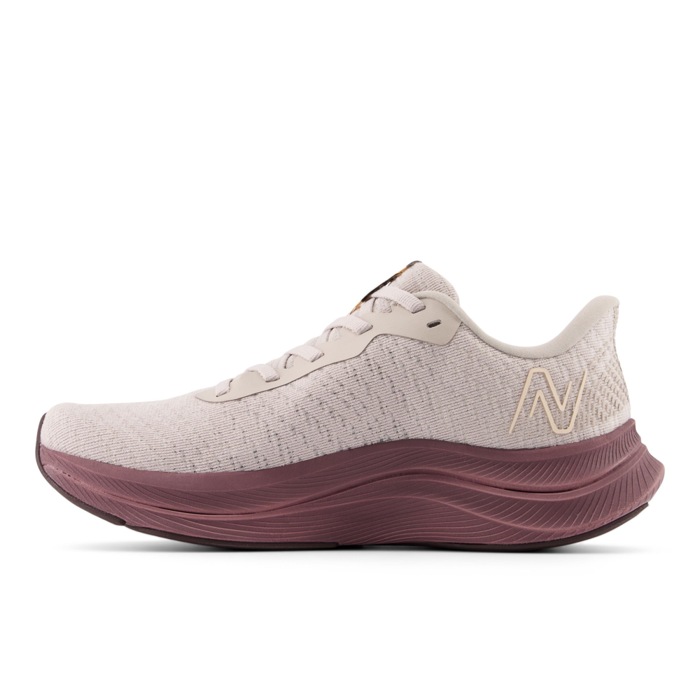 New Balance FuelCell Propel v4 WFCPRCH4 / grau
