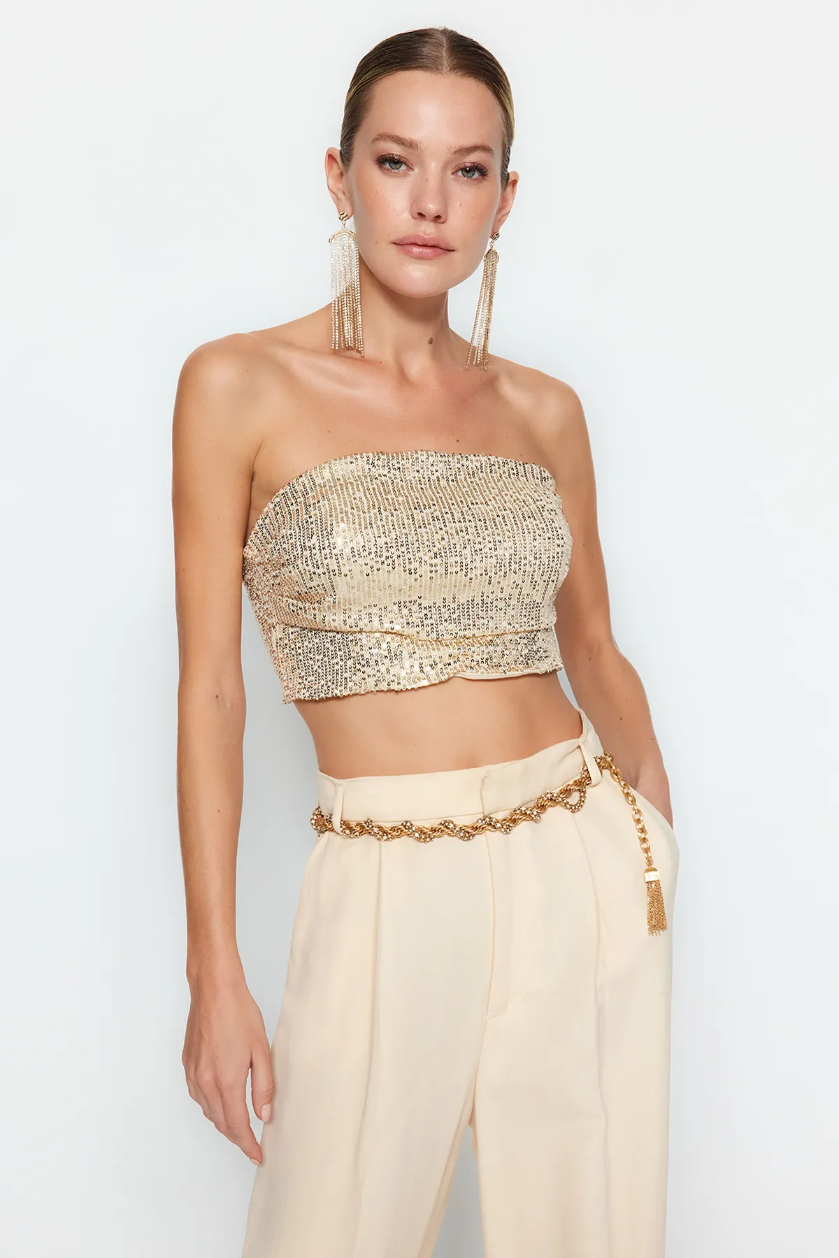 Trendyol Collection  Beigefarbenes Crop-Bustier mit Pailletten TPRAW24BS00033