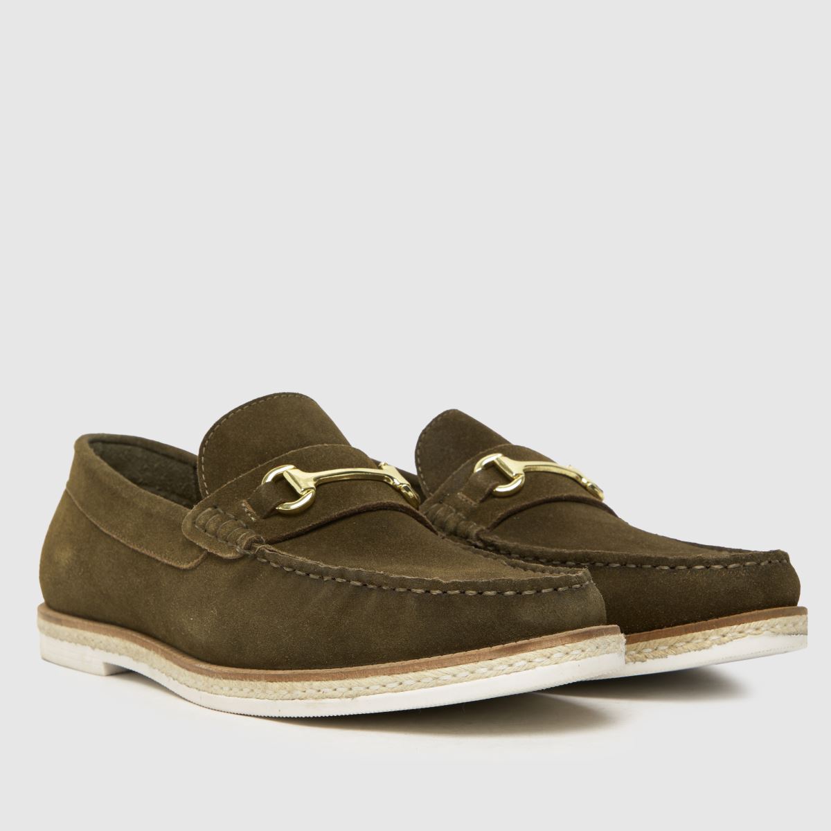 Schuh Radcliff – Kakifärgade espadriller i loafer-modell