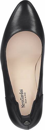NeroGiardini Pumps