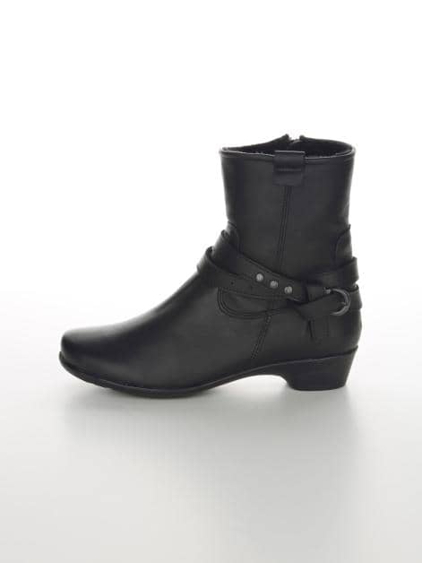 Stiefelette mit seitlichem Reißverschluss