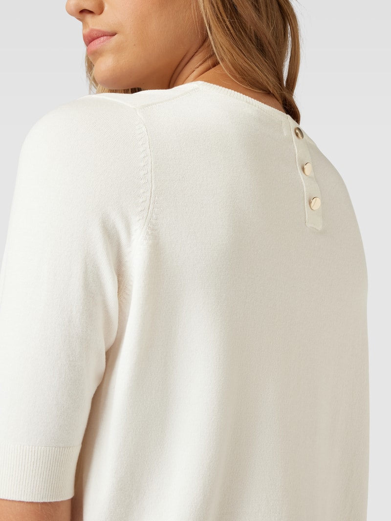 Strickpullover aus Viskose-Mix mit Rundhalsausschnitt in offwhite