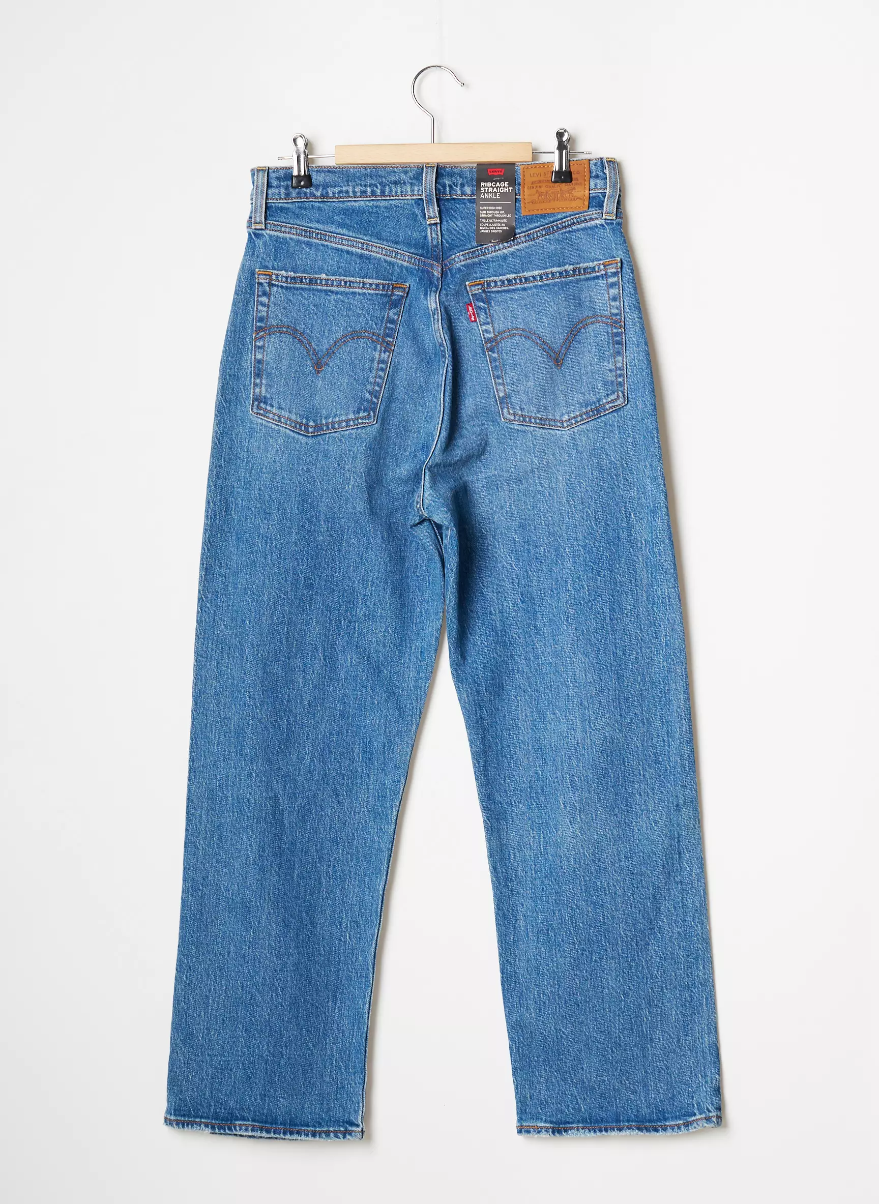 Levis Jeans Coupe Droite Femme couleur bleu