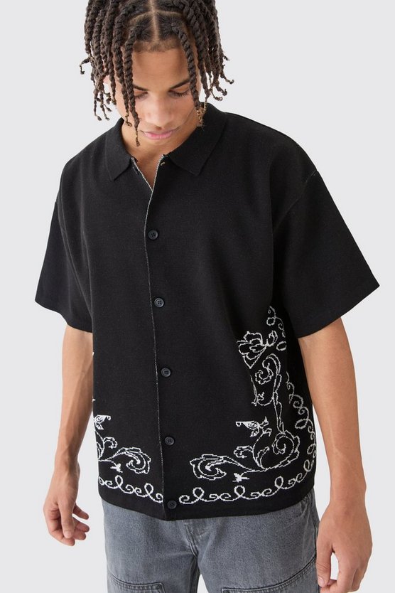 Kastiges Jacquard-Hemd mit abstraktem Detail