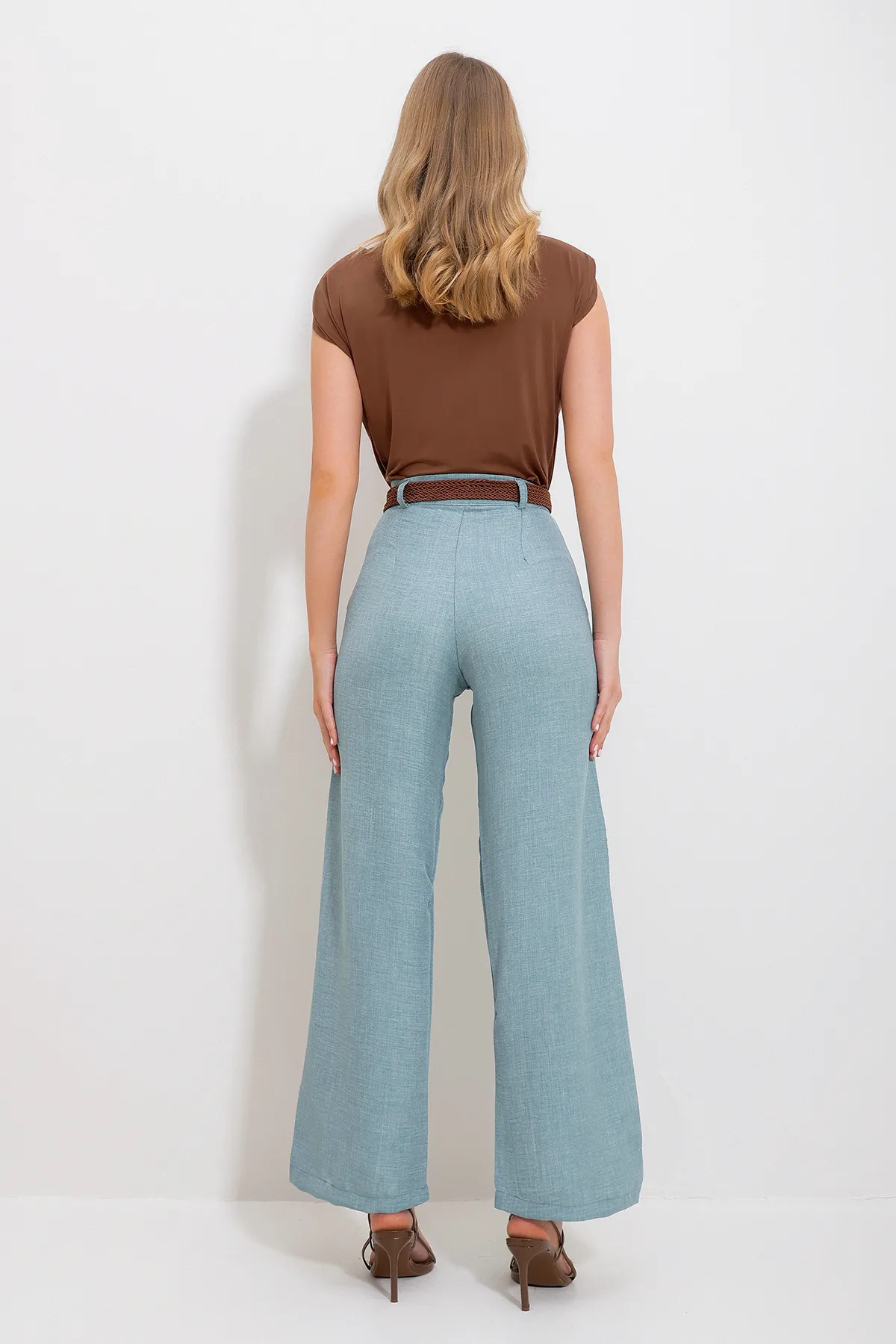 Trend Alaçatı Stili  Grüne Webhose mit hohem Bund und seitlichem verstecktem Reißverschluss für Damen ALC-X11881